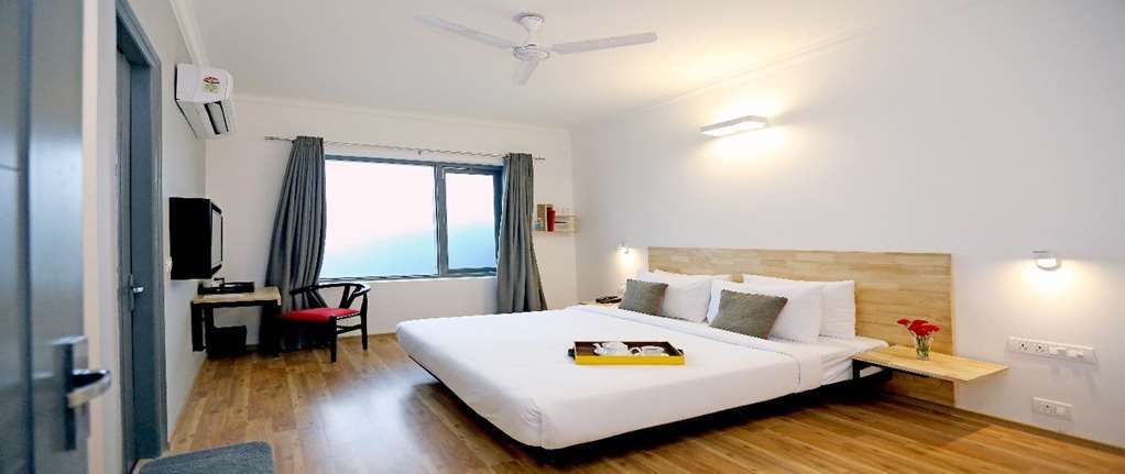 Oyo Townhouse 018 Medanta Hotel Gurgaon Bilik gambar